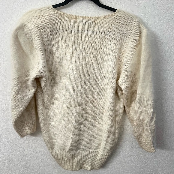 White wheeler & Martha rabbit hair sweater size large - Picture 2 of 6